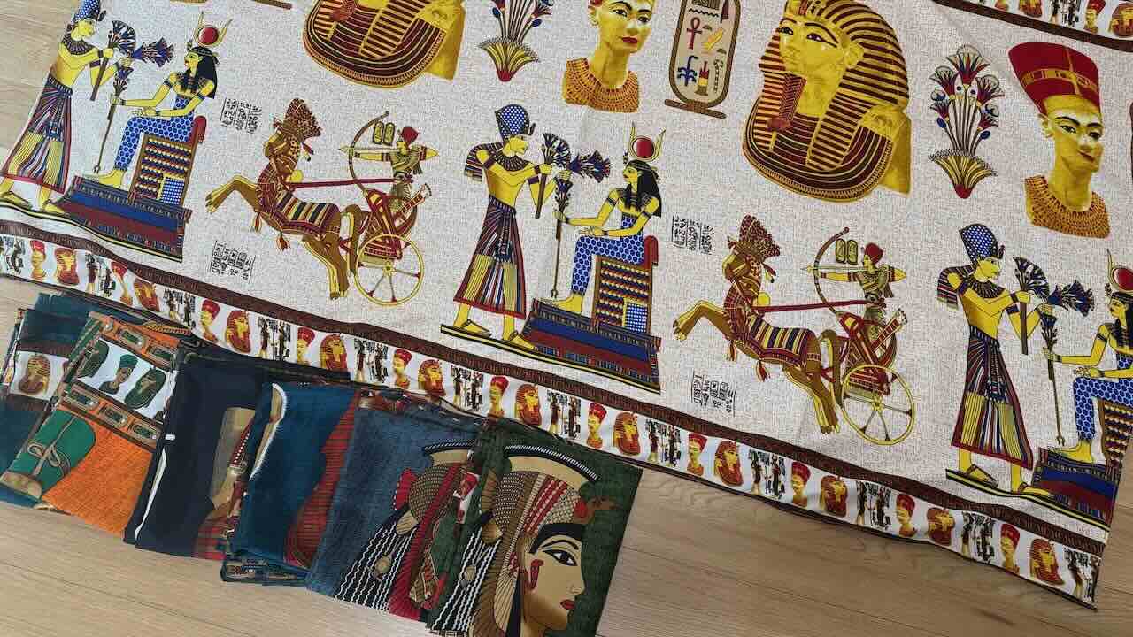 エジプトのお土産 ファラオ柄スカーフ 全体デザイン