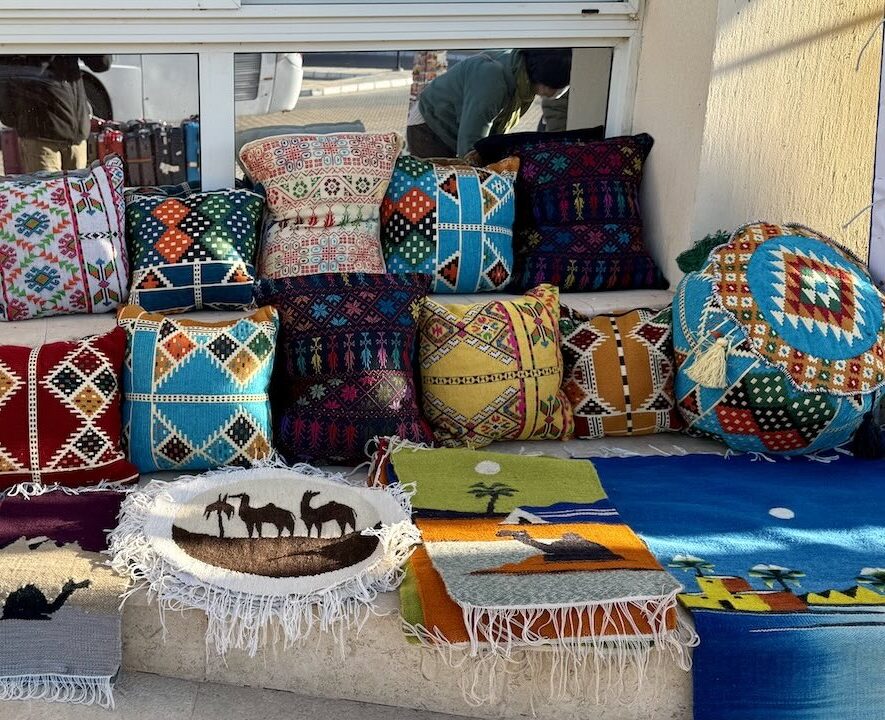 ホテルで見かけたエジプト柄のお土産