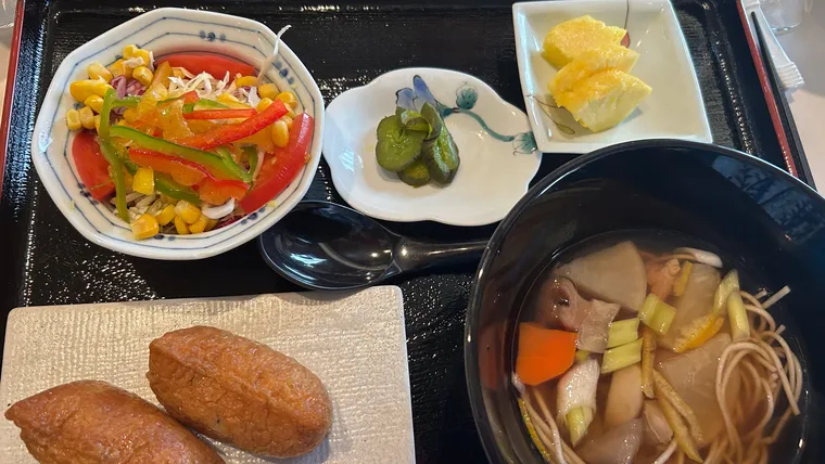 ピースボート船内レストランで提供された昼の和定食
